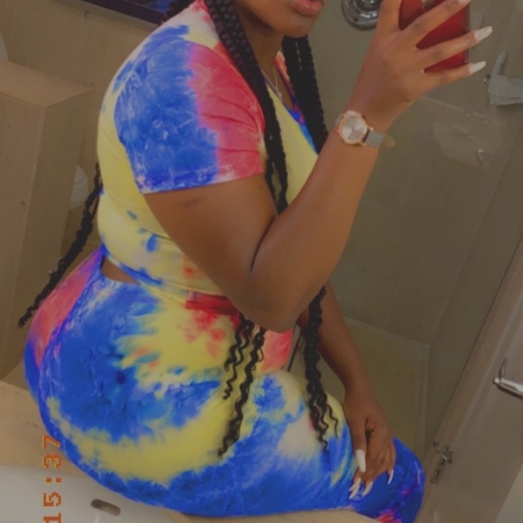 Stylish Tie-Die 2pc w Mask Set - Picture 3 of 4